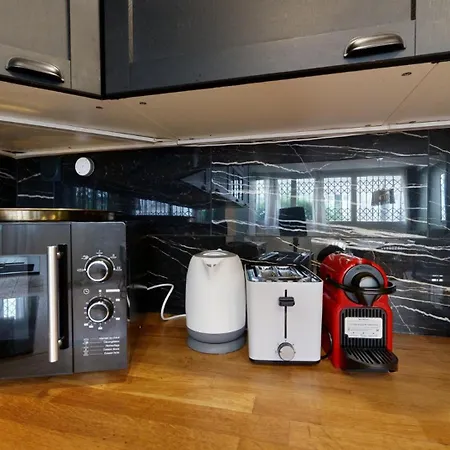 Bluestay 220 - Superbe A Apartment *